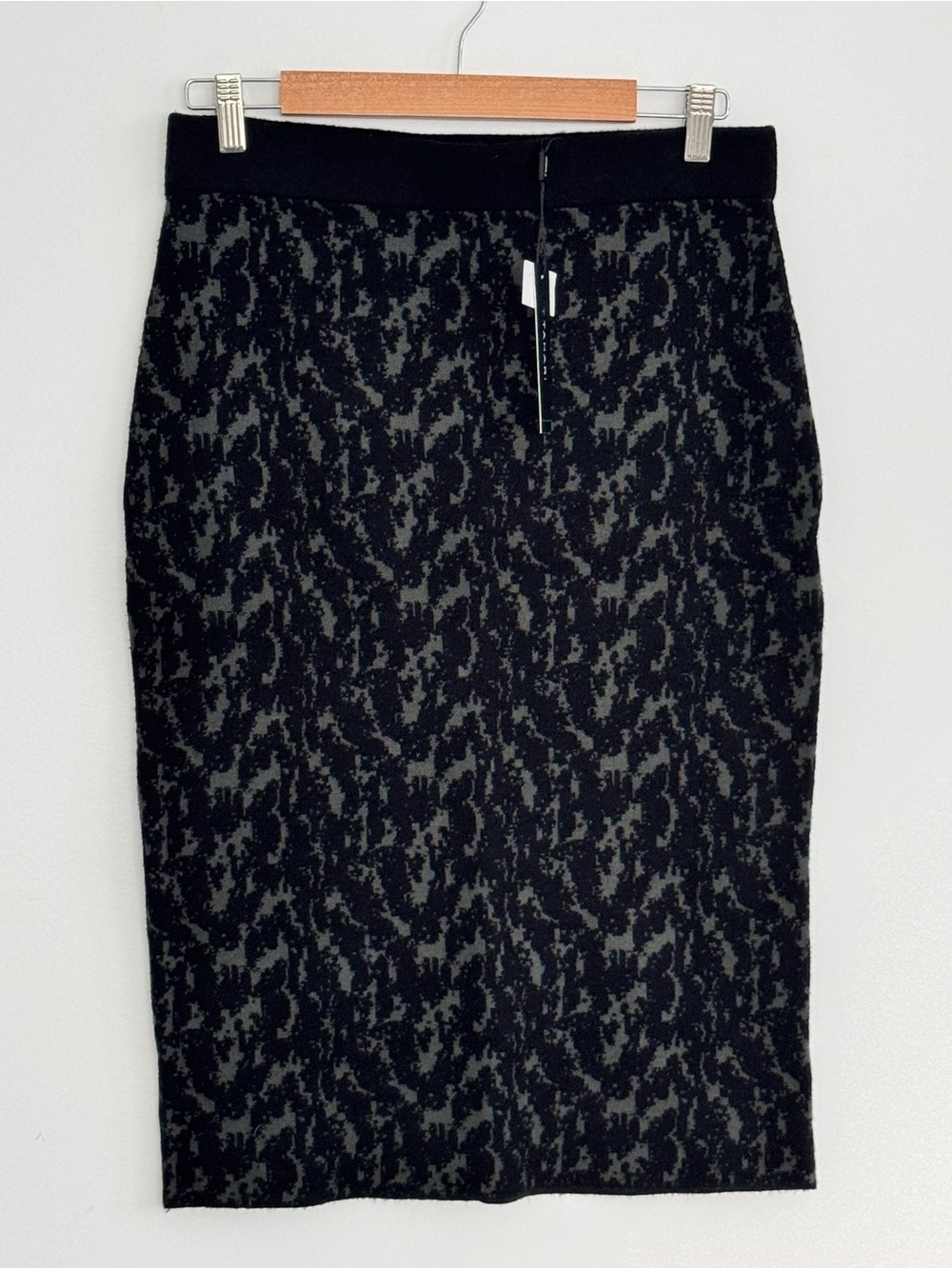 Tahari Patterned Midi Sweater Skirt Small